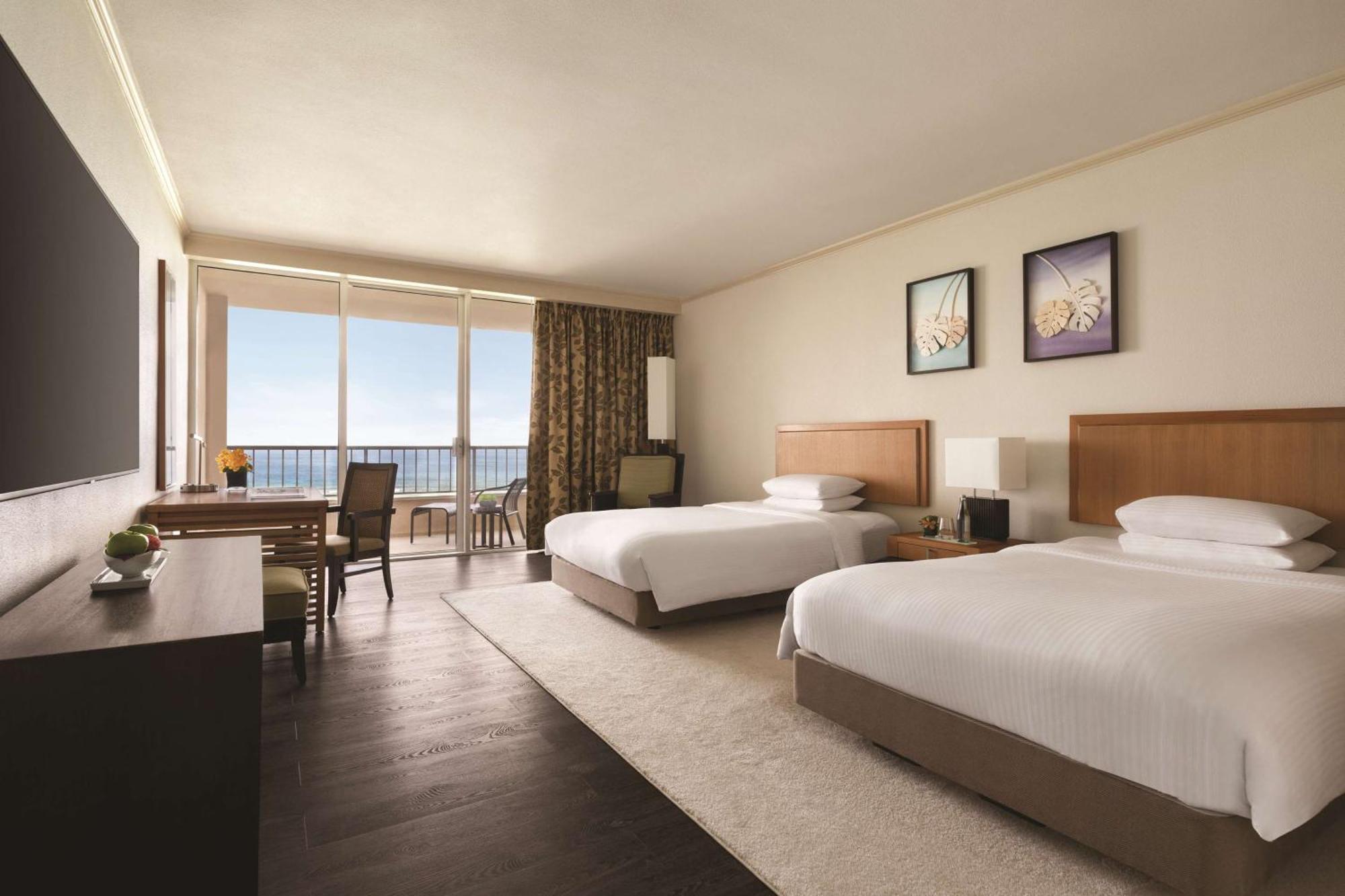 Hyatt Regency Guam Hotel Tumon Exterior photo